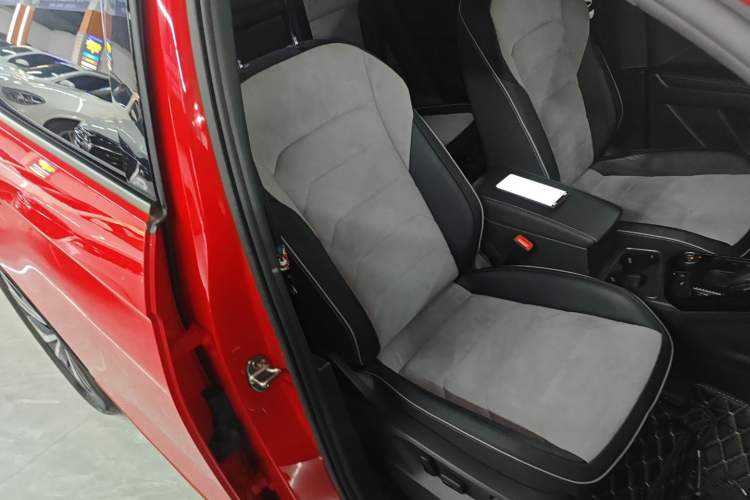 Used Volkswagen Tayron X 2020 380TSI Four-Wheel Drive Dynamic Connect Edition Right Front Seat