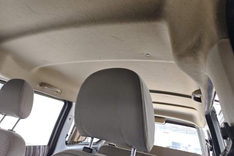 Used Wuling Rongguang 2014 1.2L S Base Model
