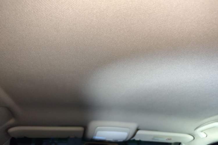 Used Zotye Domy X5 2015 1.5T Manual Luxury Version China IV Standard
