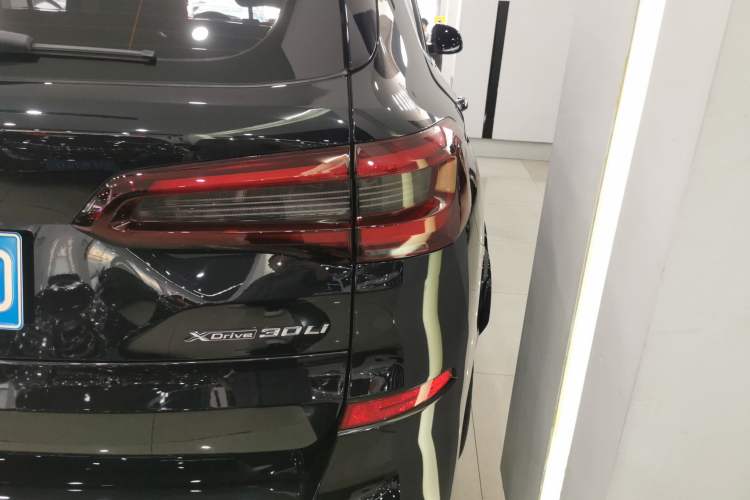 Used BMW X5 2022 Restyled xDrive 30Li M Sport Package
