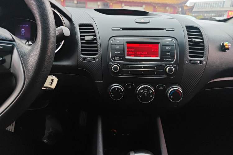 Used Kia K3 2013 1.6L Automatic GL Audio And AC Panel