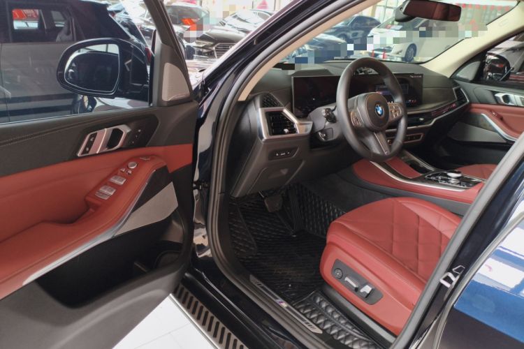 Used BMW X5 2023 xDrive 30Li Luxury M Sport Package