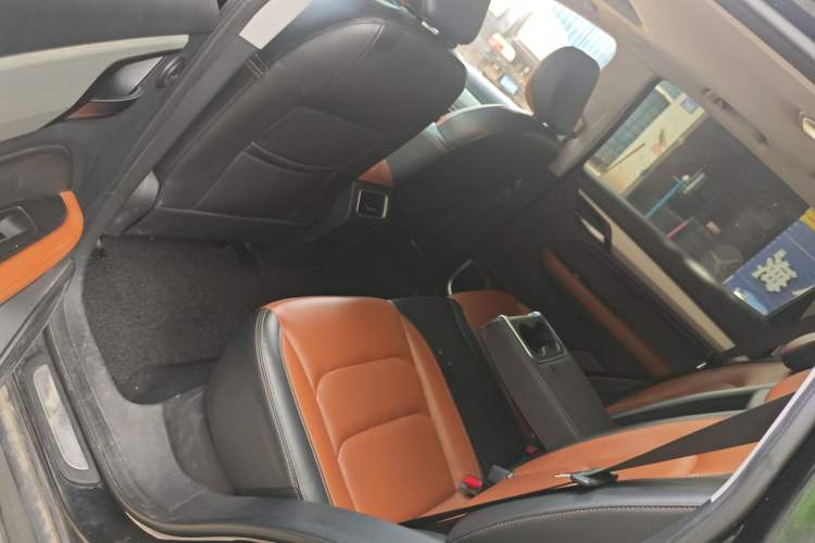 Used Geely Auto Vision X6 2020 1.4T CVT Luxury Edition
