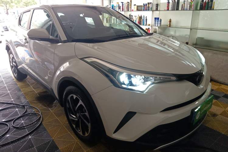 Used Toyota IZOA 2020 2.0L Yi Xiang CARE Exterior 1