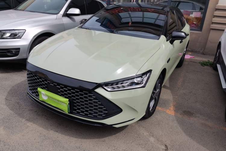 Used BYD Qin PLUS 2021 DM-i 120KM Flagship Model