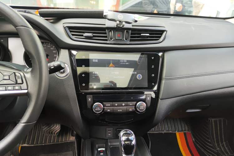 Used Nissan X-Trail 2019 2.0L CVT Smart Connect Comfort Edition 2WD
