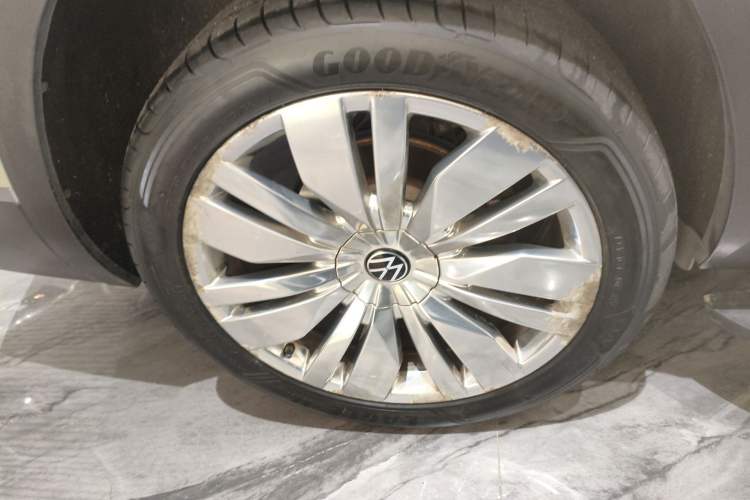 Used Volkswagen Teramont 2021 380TSI Four-Wheel Drive Prestige Flagship Edition Right Rear Wheel Hub