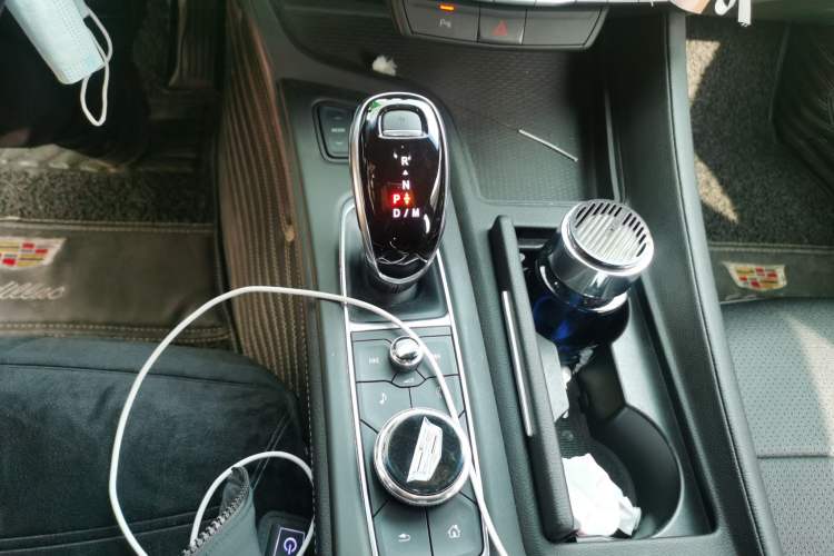 Used Cadillac CT5 2020 Revised Version 28T Fashion Edition Gear Lever