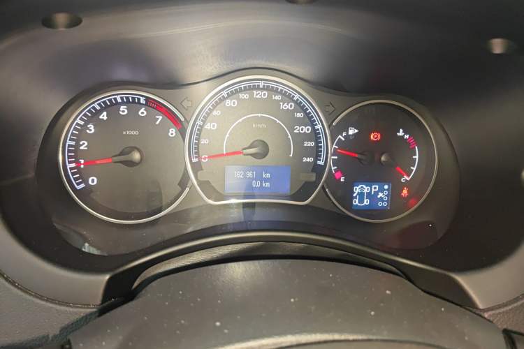 Used Renault Koleos 2014 Revised Version 2.0L Two-Wheel Drive Standard Edition Instrument Cluster