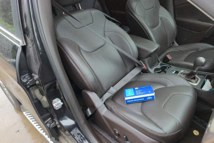 Used Jeep Cherokee 2016 2.0L Superior Edition