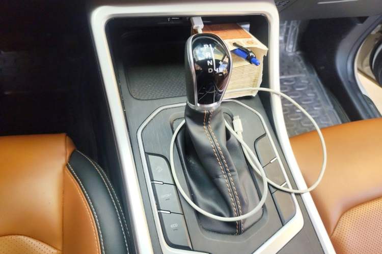 Used Geely Auto Vision X6 2020 1.4T CVT Luxury Edition
