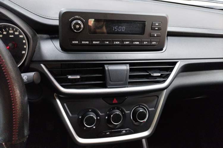 Used Wuling Hongguang S3 2019 1.5L Manual Standard Version China VI Standard
