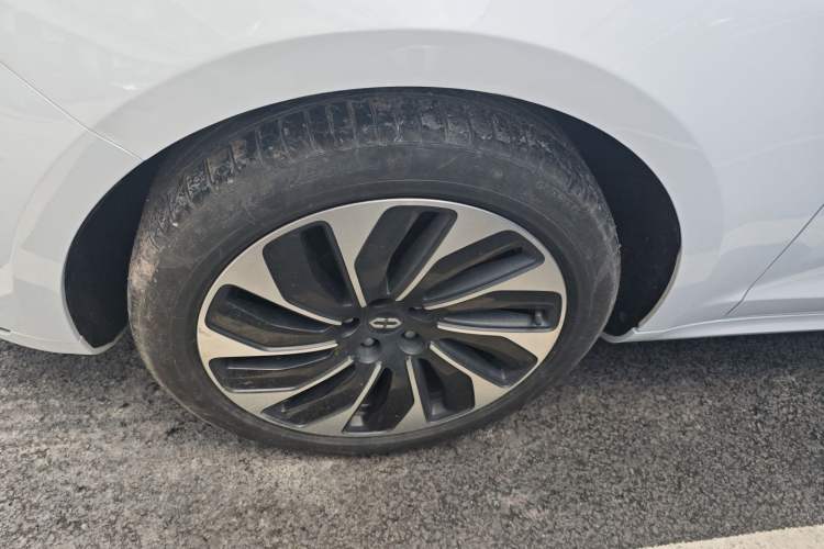 Used Hima AITO M5 2022 Range-Extended Rear-Drive Standard Version
