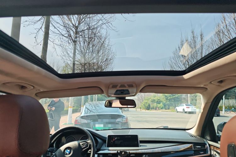 Used BMW X5 2015 xDrive28i
