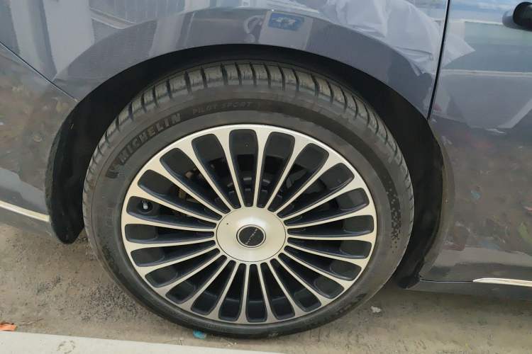 Used Hima Stelato S9 2025 Extended-Range Ultra Exterior 5