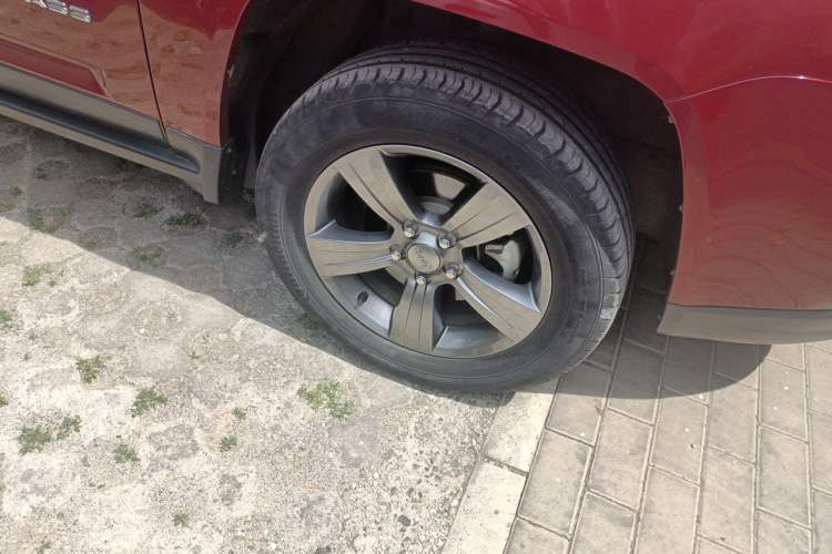 Used Jeep Compass 
