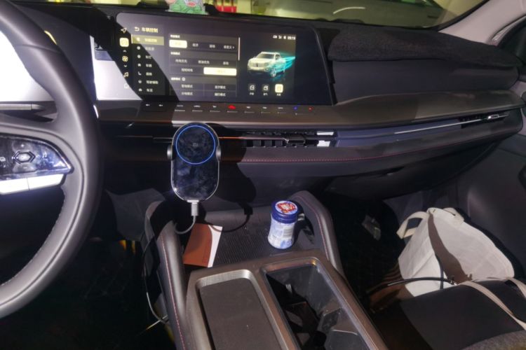 Used CHANGAN NEVO Hunter K50 2025 Model Long Box Four-Wheel Drive Luxury Audio And AC Panel