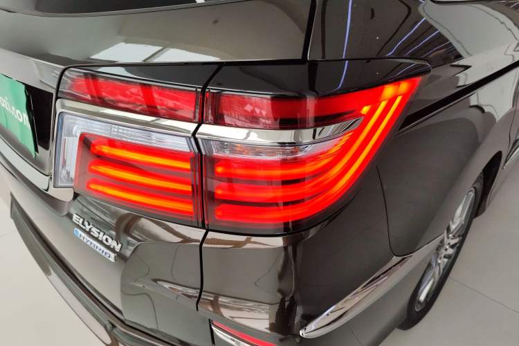 Used Honda Elysion 2019 2.0L Hybrid Luxury Edition