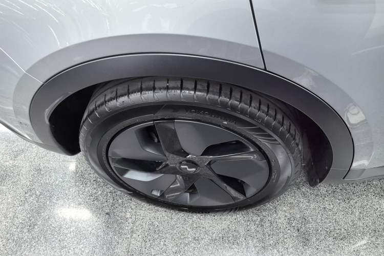 Used ONVO L60 2024 60 kWh Rear-Drive Version