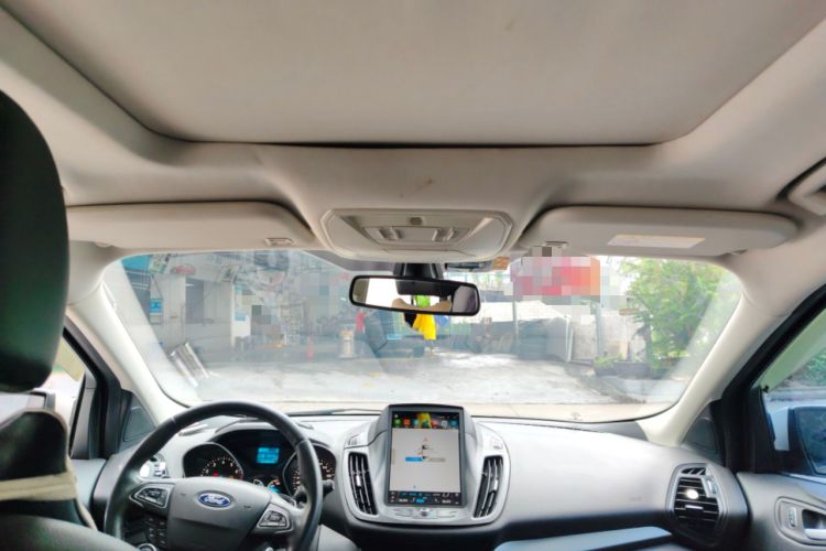 Used Ford Kuga 2017 EcoBoost 180 Two-Wheel-Drive Platinum Edition Headliner