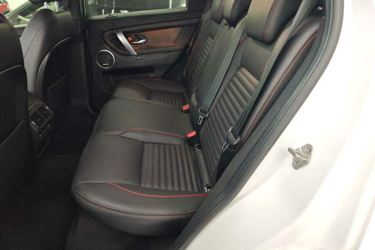 Used Land Rover Discovery Sport 2022 Restyled 249 PS R-Dynamic SE Performance Tech Edition 5 Seats
