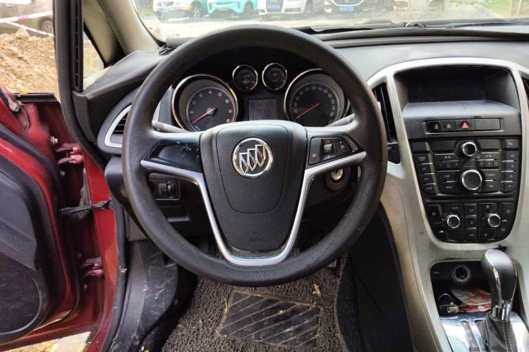 Used Buick GT 2013 XT 1.6L Automatic Fashion Edition