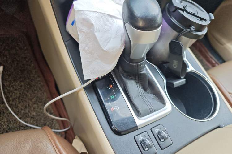 Used Toyota Highlander 2015 2.0T Four-Wheel Drive Luxury Navigation Version with 7 Seats
