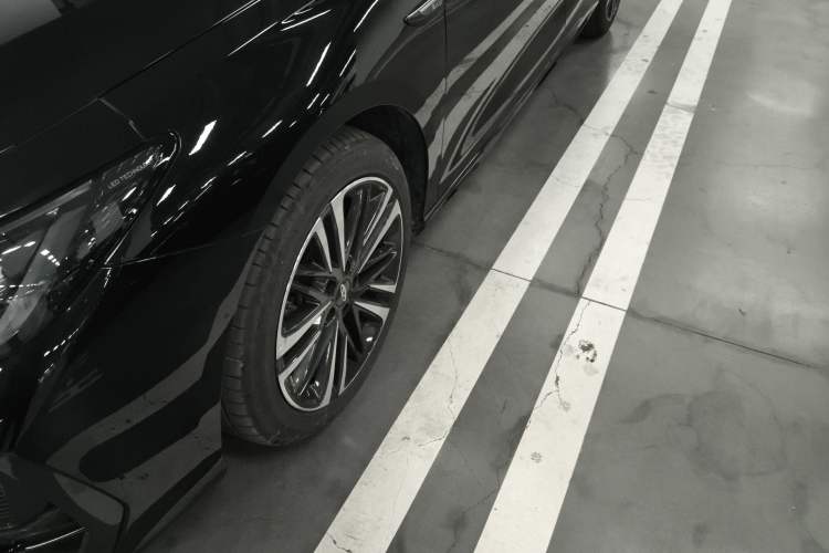 Used Chery Arrizo 8 2023 High-Performance Edition 2.0T DCT Powerfully Equipped
