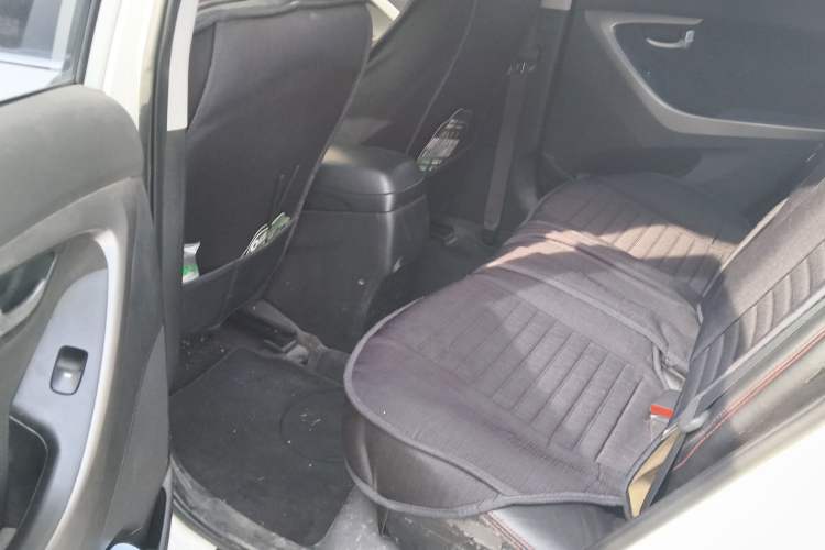 Used Hyundai Elantra (5th Generation / Langdong) 2015 1.6L Manual Leading Model Left Rear Seat