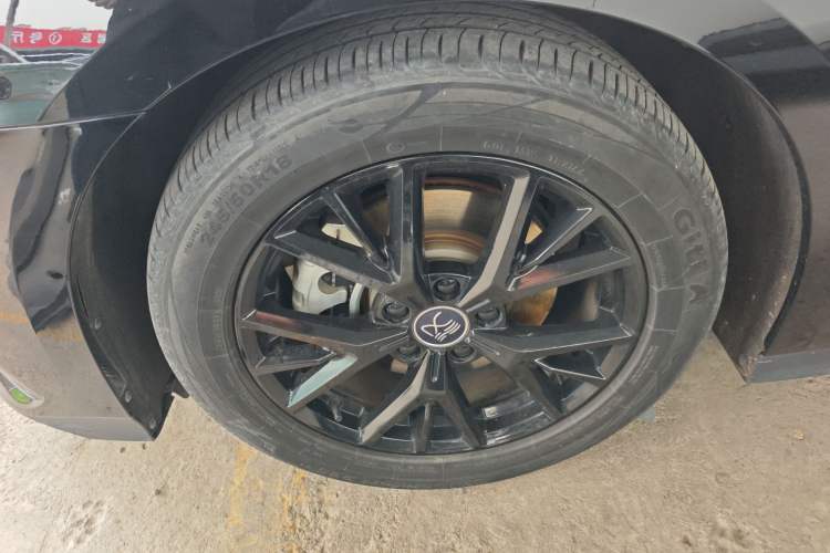 Used BYD Han 2023 DM-i Champion Edition 121KM Prestige Model Left Front Wheel Hub