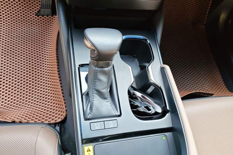 Used Lexus ES 2024 200 Premium Edition