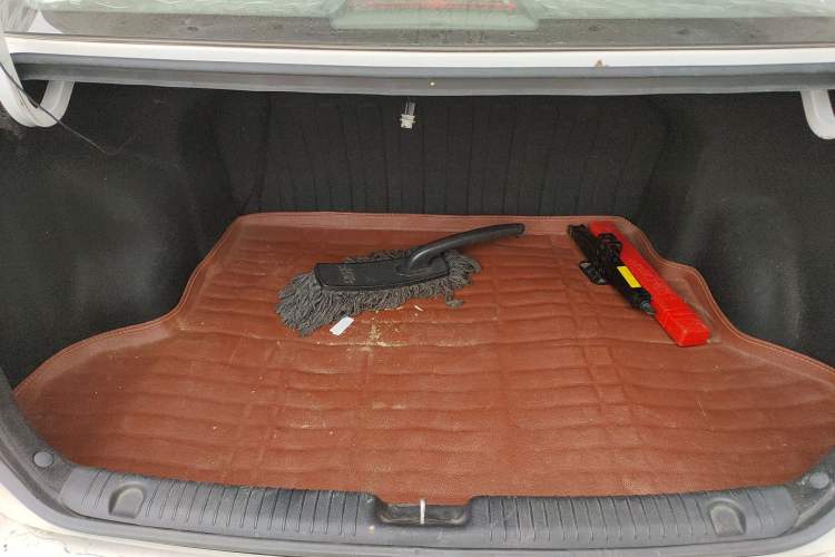 Used Kia K2 2015 Sedan 1.4L Automatic GLS
