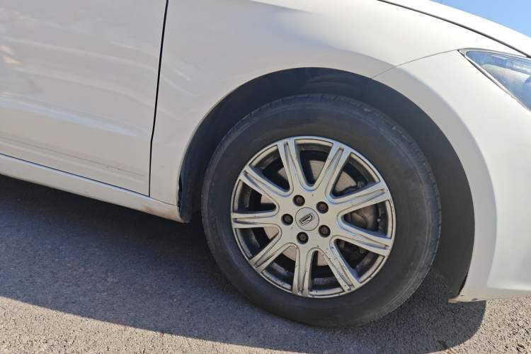 Used Qoros 3 2018 Sedan 1.6L Automatic Leading Model