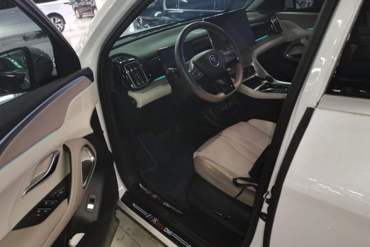 Used BYD Song Pro New Energy 2023 Champion Edition DM-i 110KM Excellence Model Left Front Seat