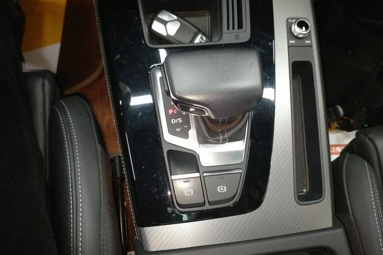 Used Audi Q5L 2023 40T Luxury Dynamic Model