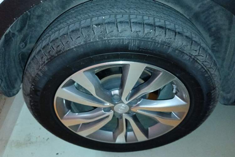 Used Geely Auto Emgrand X7 Sport 2016 1.8TD Automatic Smart Connectivity Version
