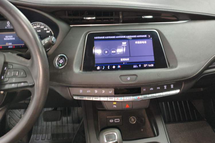 Used Cadillac XT4 2018 28T Two-Wheel Drive Tech Version Audio And AC Panel