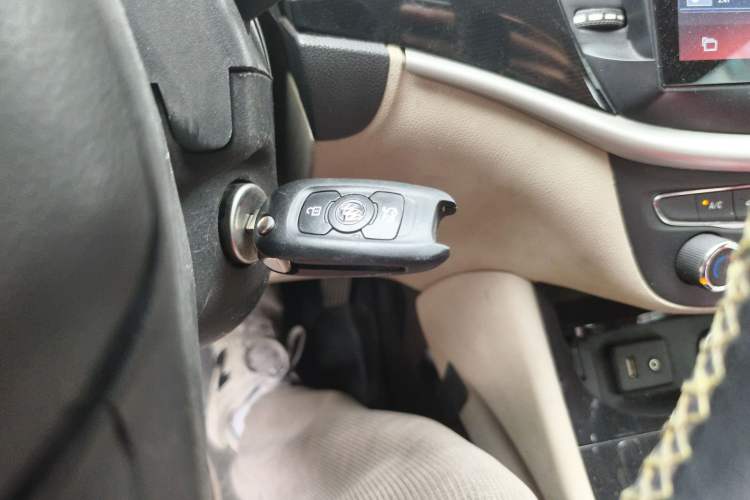 Used Buick Verano 2015 Sedan 15S Automatic Ambition Model Vehicle Key