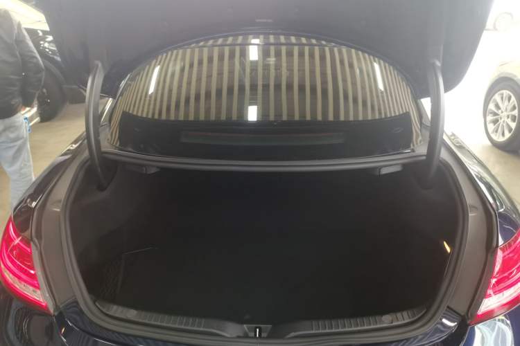 Used Mercedes-Benz C-Class 2018 C 200 Coupe Trunk