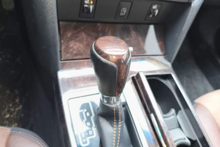 Used Toyota Camry 2016 2.5G 10th Anniversary Deluxe Navigation Edition