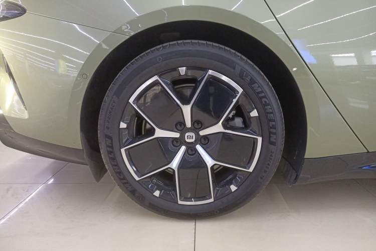 Used Xiaomi Auto SU7 2024 Rear-Drive Long-Range Intelligent Driving Version