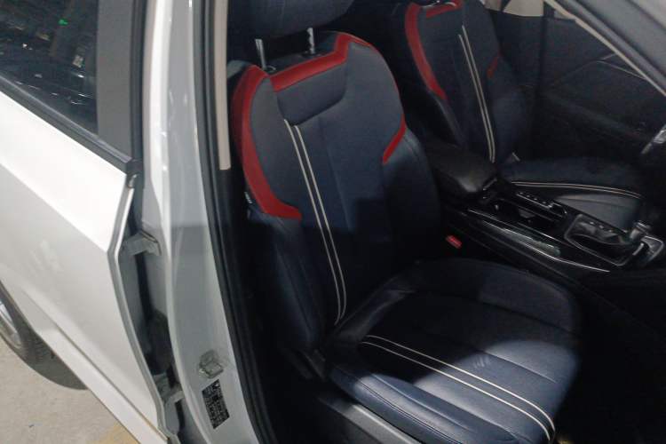 Used Baojun RS-5 2019 1.5T CVT Super-Connected Trendy Edition China V Standard