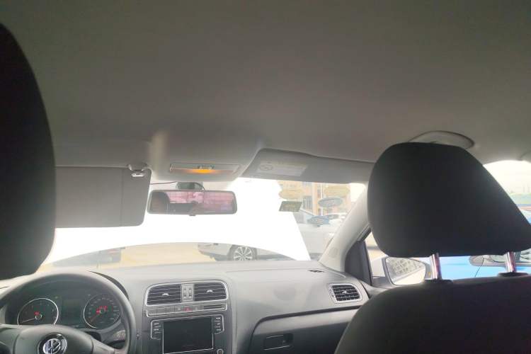 Used Volkswagen Polo 2014 1.4L Automatic Comfort Edition Headliner