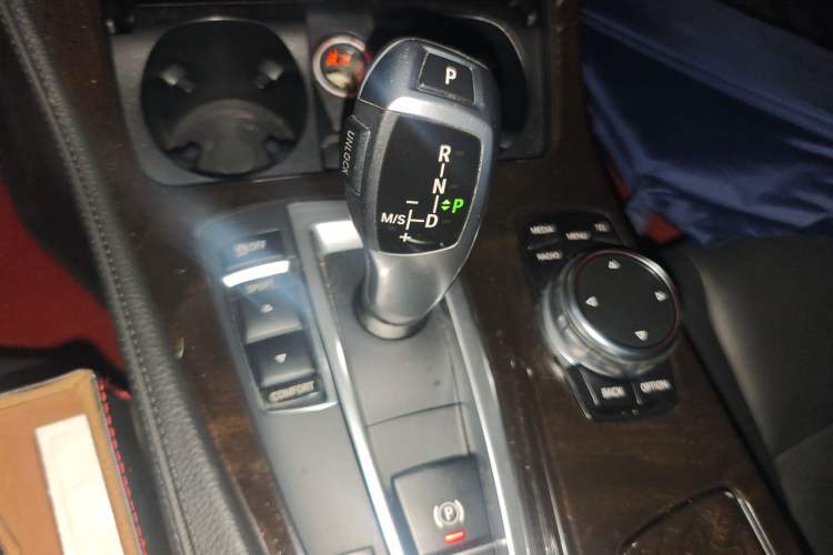 Used BMW 5 Series 2017 528Li Leading Model Gear Lever