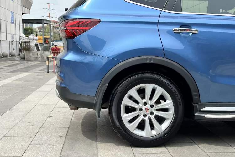 Used Roewe RX5 2016 20T Two-Wheel Drive Manual Flagship Edition
