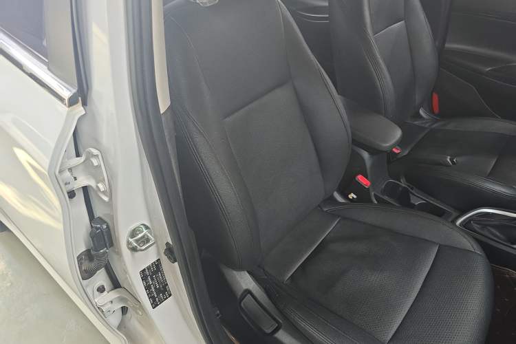 Used Hyundai Celesta 2018 1.6L Automatic GL Enjoyment Version China V Standard
