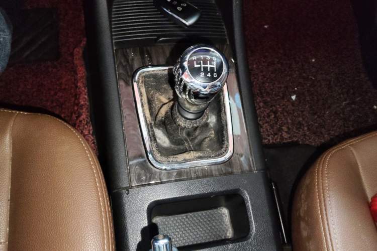 Used BAIC Weiwang S50 2016 1.5T Manual Joyful Luxury Edition Gear Lever