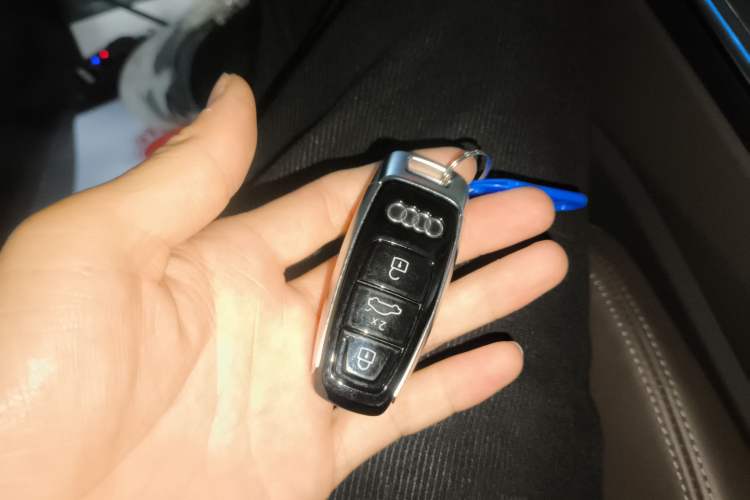 Used Audi A7L 2024 45TFSI S-line Dream-Building Edition Flow Crystal Package