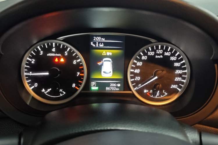 Used Nissan Tiida 2016 1.6L CVT Smart Drive Edition Instrument Cluster