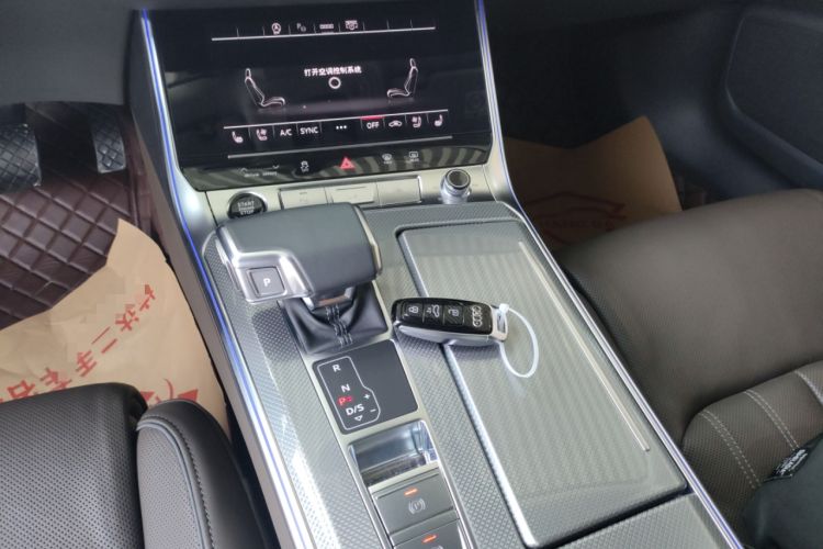 Used Audi A7L 2024 45TFSI quattro S-line Visionary Edition Flow Crystal Package
